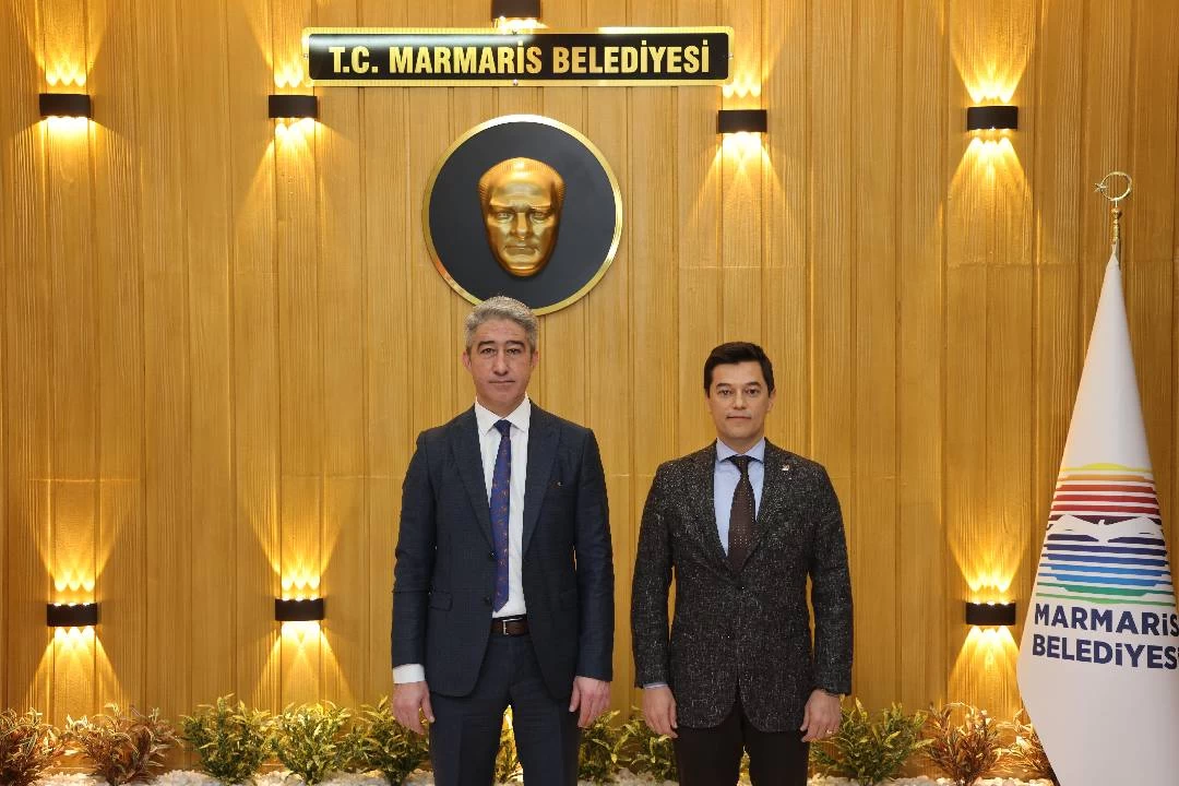 Mehmet  Oktay'dan Acar Ünlü'ye Yıldırım Hızında Cevap!